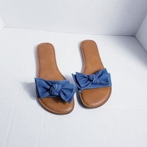 TIME AND TRU BROWN SANDAL WITH JEAN BOW SIZE 8